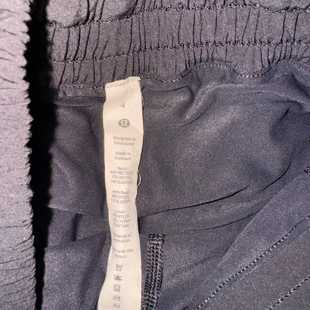 Lululemon Hotty Hot Skirt size 4 - Picture 8 of 9